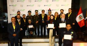 Miraflores condecoró a destacadas personalidades en emotiva ceremonia por Fiestas Patrias