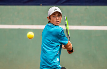 Ignacio Buse quedó eliminado en semifinales del ATP de Gstaad