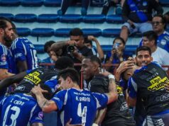 Emelec de Guayaquil con Cueva y Barco logró primer triunfo ante Vinotinto 2-0 en la Liga PRO