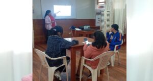 Día del Maestro: “Miss Roxana”, la profesora que enseña inglés a casi 4 mil metros de altura en un Tambo del Midis