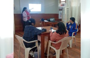 Día del Maestro: “Miss Roxana”, la profesora que enseña inglés a casi 4 mil metros de altura en un Tambo del Midis