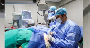 Extirpan agresivo tumor en rostro de paciente de 89 años en EsSalud La Libertad