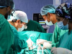 Traumatólogos de EsSalud La Libertad reconstruyen la pierna de paciente con tumor óseo