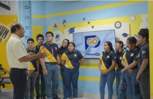 Un maestro que innova la educación en Ucayali a través del podcast y el streaming