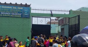 La Educación gratuita no existe en el país: padres de familia de colegio en Callao denuncian cobros obligatorios por matrículas