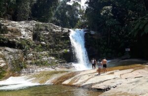 REINA DE BELLEZA LIDIA PIZARRO INVITA A TURISTAS VISITAR PANGOA