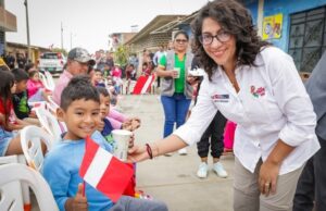 Leslie Urteaga lanzó estrategia “Misión: Yo” para promover desarrollo de 100 mil adolescentes del programa Juntos
