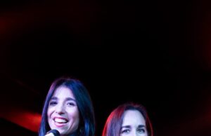 Mónica Gastelumendi y Claudia Madueño abren taller de voz con “Hits que hacen historia”