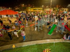 Después de 40 años de espera inauguran plaza central «Los Rosales» en Ancón