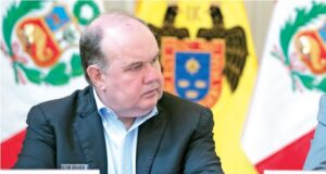 López Aliaga no quiere su tren:No asiste a reuniones técnicas de coordinación con el MTC