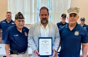 El Embajador Luis Suárez fue reconocido por la legión americana