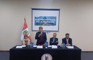 Presentan libro “Plan Tawantinsuyo” que propone la refundación del Perú