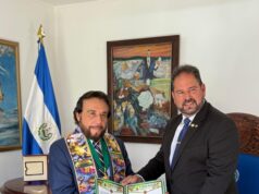 Embajador Luis Suárez en visita protocolar a El Salvador