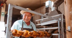 ‘Donde Walter’ cumple 20 años y lo celebra con un sorteo de pollo a la brasa gratis por un año