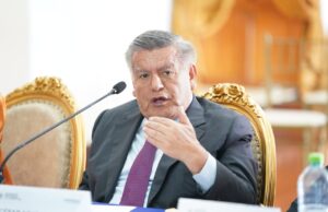 Jovencita sin experiencia obtiene contratos con el gobierno de Acuña por cientos de millones de soles