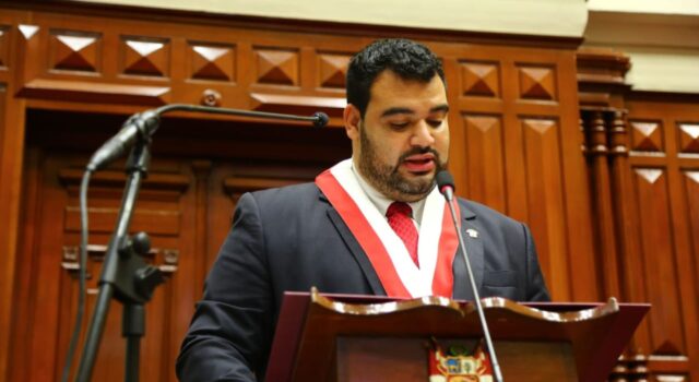 Guillermo Aliaga de Somos Perú sobre la Mesa Directiva: “José Jerí tiene más experiencia política que José Cueto”