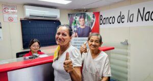 Loreto: Más de 300 abuelitos de comunidades amazónicas reciben por primera vez tarjetas para cobros y transferencias bancarias en PIAS Fluviales