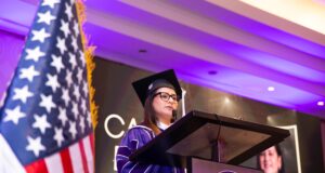 Educación sin fronteras: Continental Florida University celebró su primera generación de graduados y sorprende con docente avatar