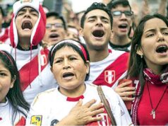 Medios de comunicación difundir el himno nacional dos veces al día