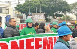 Gobierno contra la minería popular: Decreto Supremo del Minem sentencia de muerte al pueblo minero con cierre progresivo del Reinfo