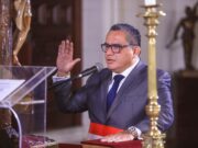 Juan José Santiváñez: congresistas, ministros y algunos especialistas lo defienden