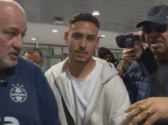 Erick Noriega arribó a Brasil para jugar por el Gremio de Porto Alegre