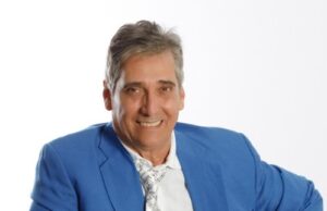 Guillermo Dávila regresa a Lima con una noche inolvidable de música y romance