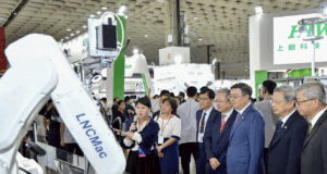 Primer ministro Cho inaugura feria de robótica y anuncia fuerte inversión en infraestructura y formación de talento