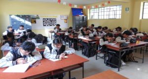 Midis invita a adolescentes del programa Juntos a prepararse para postular a Beca 18