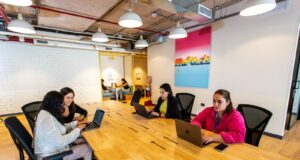 El nuevo reto empresarial: así construyen cultura las empresas con equipos distribuidos