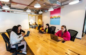 El nuevo reto empresarial: así construyen cultura las empresas con equipos distribuidos