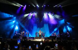 Miles de chalacos “salsearon” al ritmo de Gilberto San Rosa en una exitosa e histórica edición del “Chimpunazo a la Chalaca 2025”