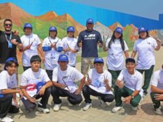Niños de Lurín pintan uno de los murales temáticos más grandes del Perú