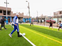 Ancón: después de una década de abandono inauguran mini complejo deportivo en el desierto que beneficiará a pobladores