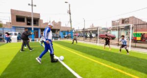 Ancón: después de una década de abandono inauguran mini complejo deportivo en el desierto que beneficiará a pobladores