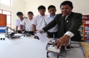 MINEDU: Más de 32 mil maestros recibirán bono de S/18 000 por mérito y excelencia