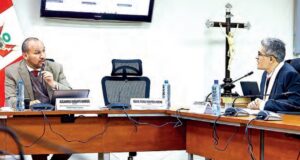 Temporada de circos: En sesión del Congreso parlamentario y fiscal discuten por acuerdo de colaboración eficaz con Odebrecht