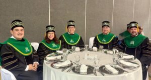 El Embajador Luis Suárez Hernández es graduado de Doctor en Filosofía (PHD) en El Salvador