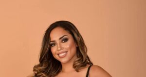 Mercedes Pollett la rompe con Mix boleros