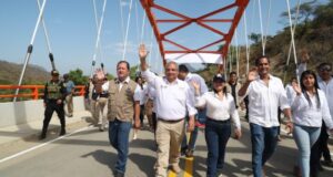 Ministro Sandoval: “Realizamos las obras respetando las normas y procedimientos y actuando sin soberbia”