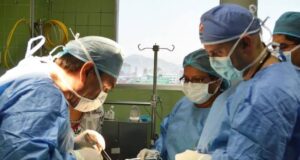 ¿Cómo una cirugía oncológica oportuna puede evitar la propagación del tumor a otros órganos?