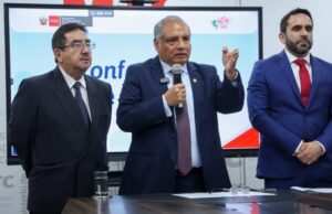 “Con acoso y persecución política buscan desestabilizar al Gobierno”