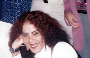 EL MAULLIDO POÉTICO DE CECILIA MOLINA