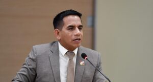 «Niño» preside Comisión de Ética: hasta su propio partido Acción Popular rechaza designación de Elvis Vergara