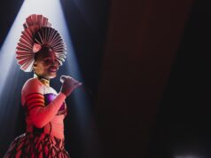 Pretty Shangase, la cantante zulu que conmueve con su voz en un circo!