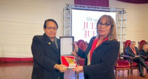 Corte Superior de Justicia de Lima realizó homenaje a Ines Villa en el Día del Juez y de la Jueza