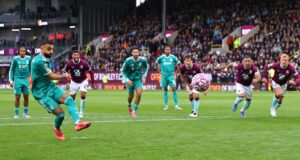 Liverpool es el único líder de la Premier League