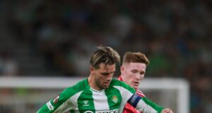 Real Betis salvó empate en casa ante el Nottingham Forest 2-2 en inicio de la Europa League