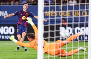 Barcelona goleó al Valencia 6-0 y es escolta del Real Madrid en la Liga de España