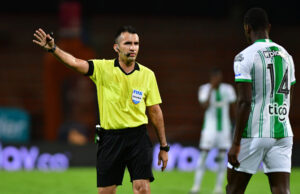 Colombiano Carlos Betancur dirigirá el “U” de Chile-Alianza Lima por la vuelta de Cuartos de Sudamericana